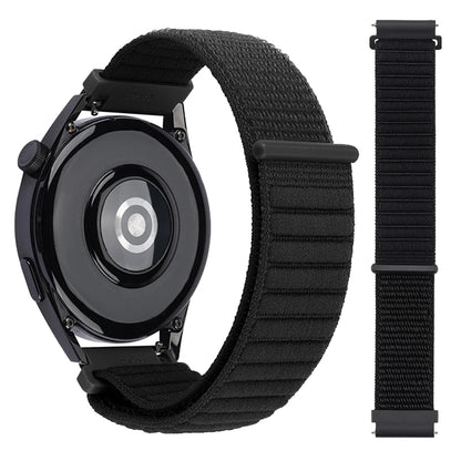 Nylon Sport Band with SmartPulse technology for enhanced fitness tracking and comfort